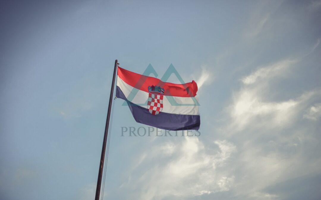 Które lokalizacje w Chorwacji nad morzem należą do najdroższych i najtańszych?